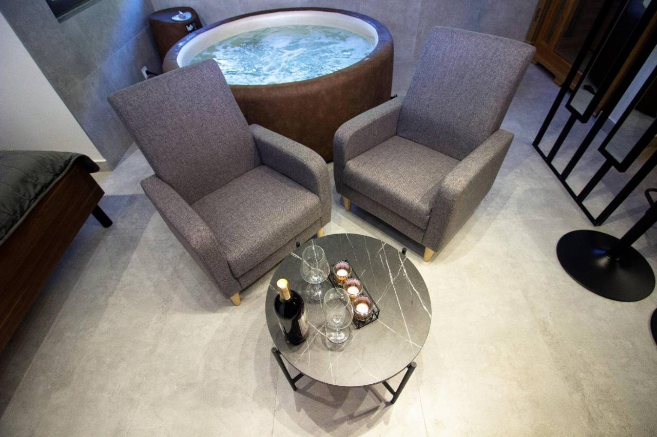 Jacuzzi Sauna Selfcheckin Mystic Apartamento