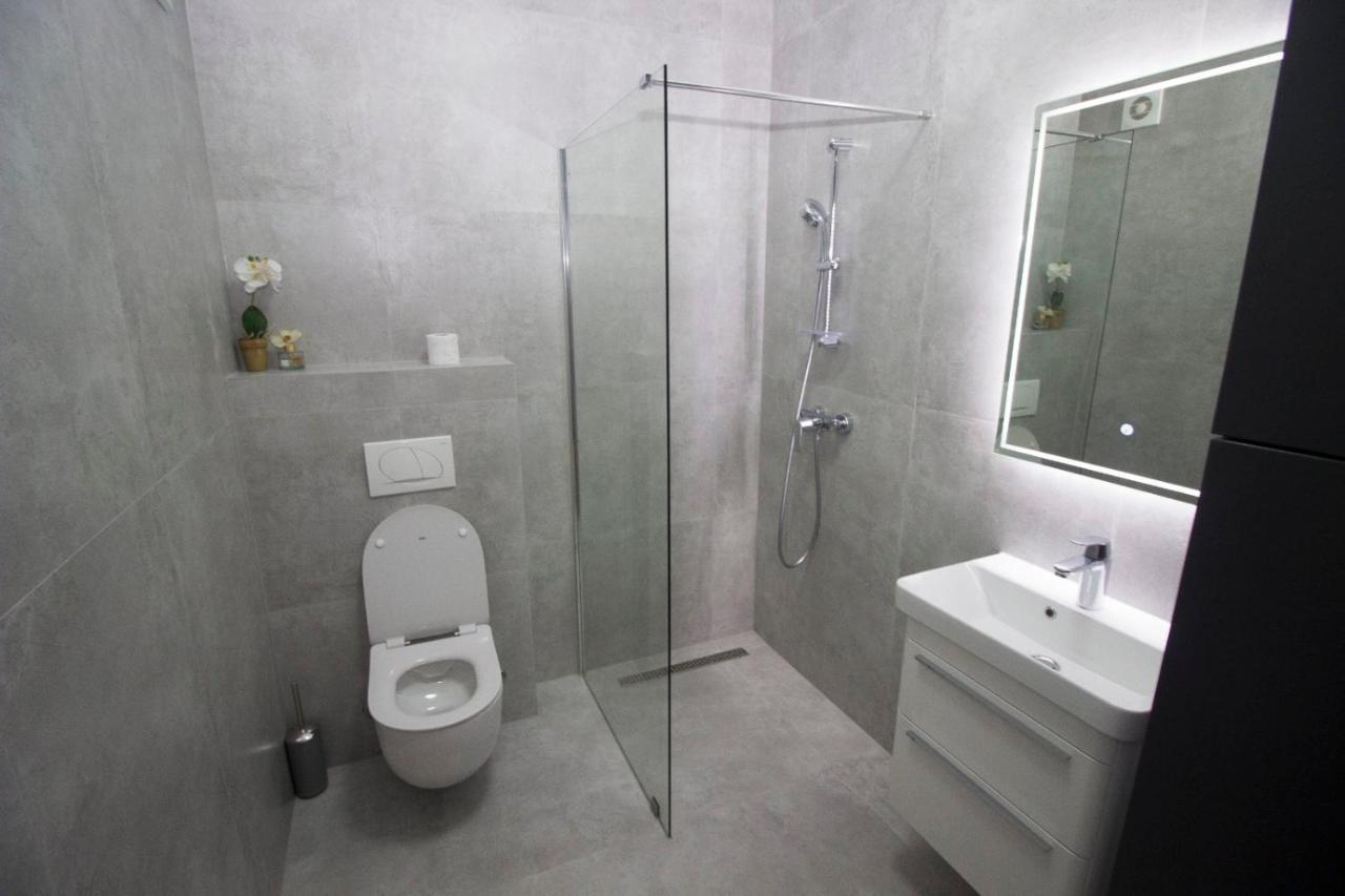 Jacuzzi Sauna Selfcheckin Mystic Apartamento